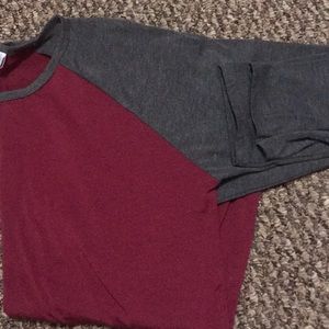 A lularoe randy top